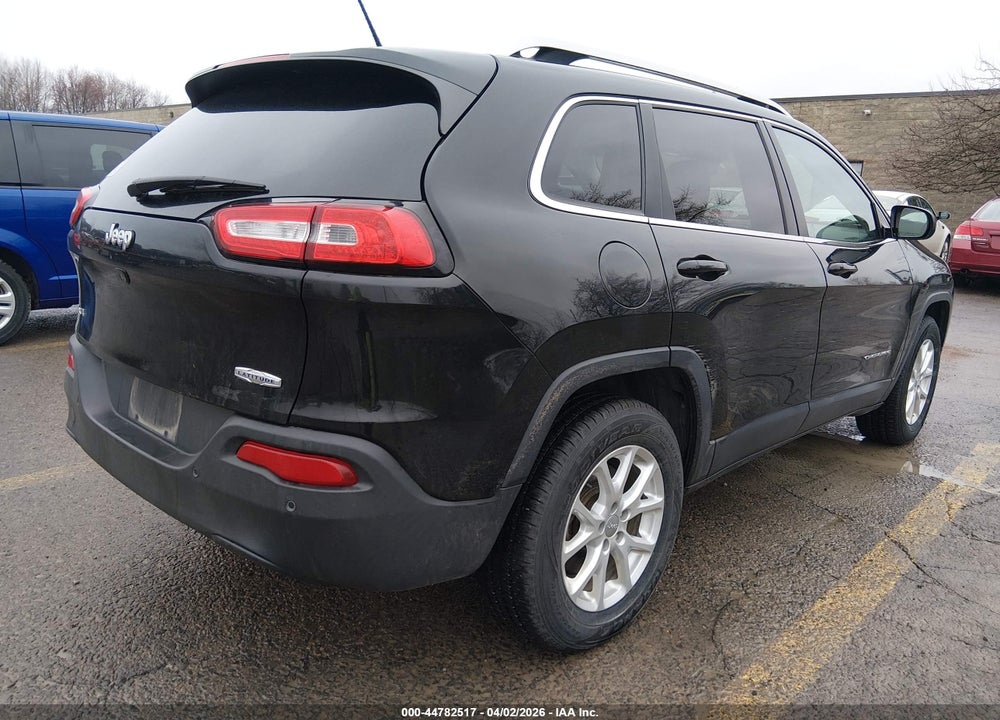 2018 JEEP CHEROKEE LATITUDE 4X4 VIN: 1C4PJMCB4JD561134