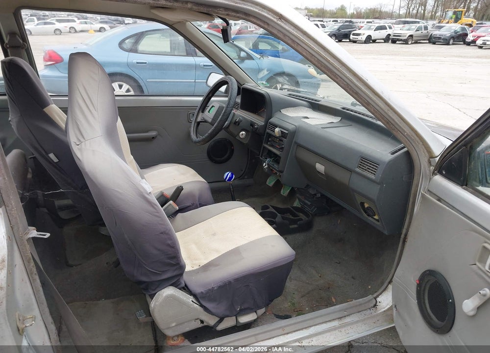 1988 FORD FESTIVA L VIN: KNJBT06K9J6179871