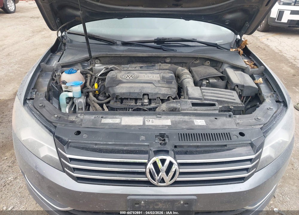 2014 VOLKSWAGEN PASSAT 1.8T SE VIN: 1VWBS7A39EC048295