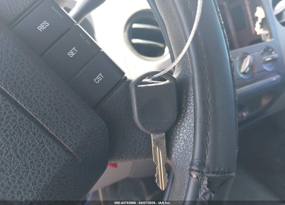 2007 FORD F-150 STX/XL/XLT VIN: 1FTRF12237KB61936