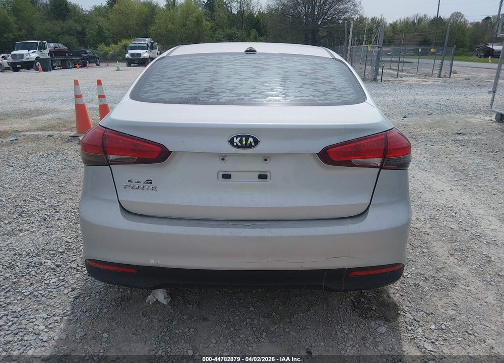 2017 KIA FORTE LX VIN: 3KPFK4A72HE049159