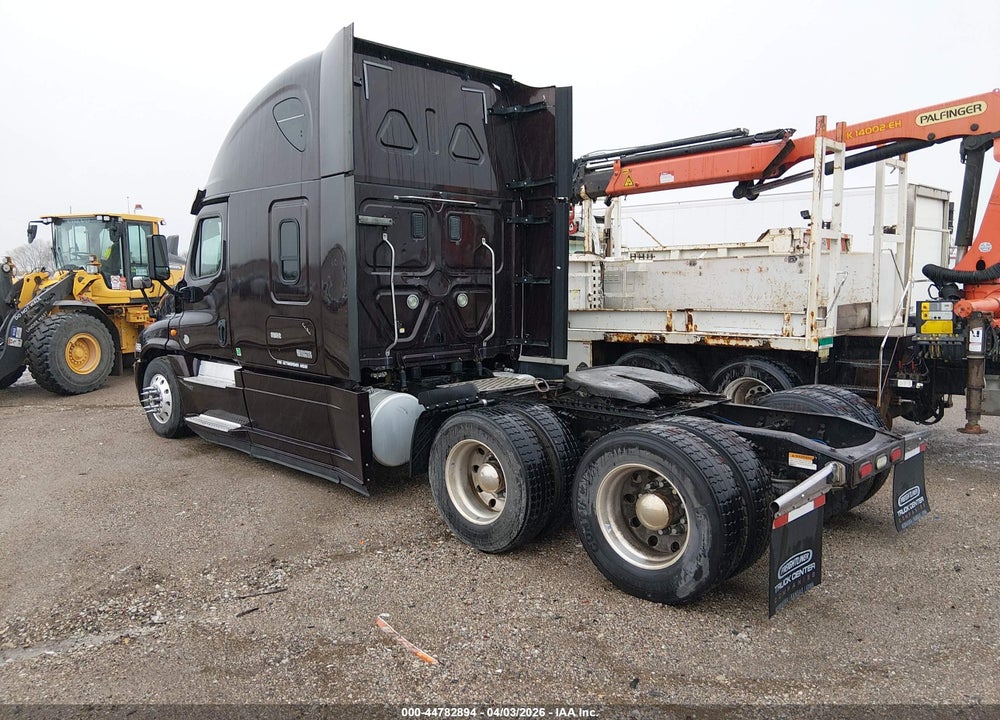 2015 FREIGHTLINER CASCADIA 125 VIN: 3AKJGLDV6FSGG7276