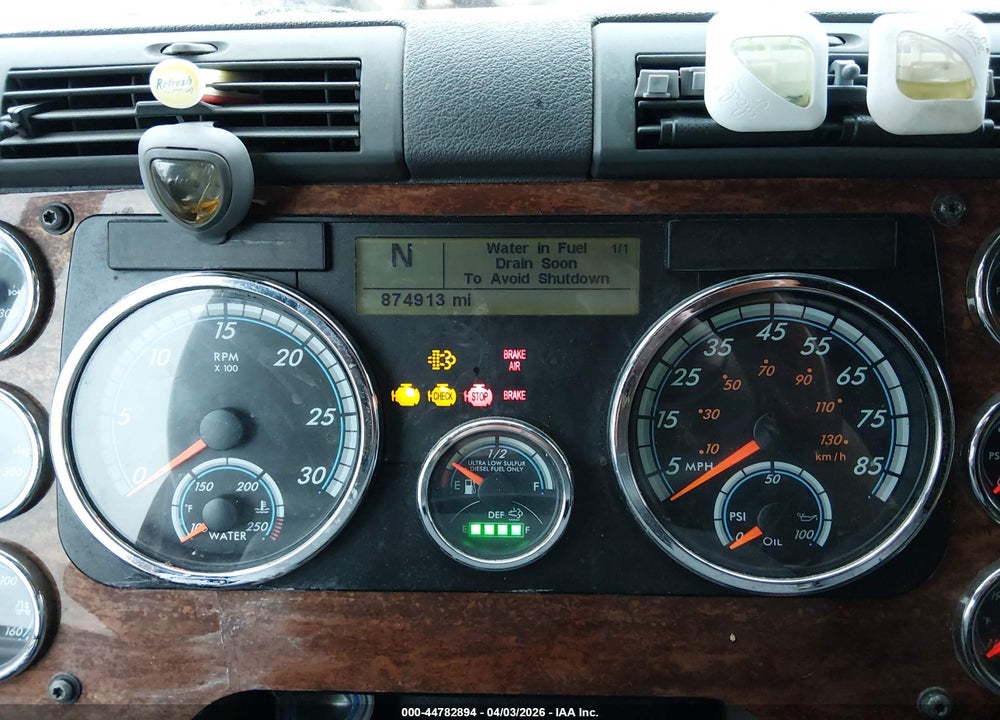 2015 FREIGHTLINER CASCADIA 125 VIN: 3AKJGLDV6FSGG7276