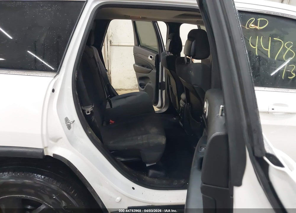 2013 JEEP GRAND CHEROKEE LAREDO VIN: 1C4RJFAG5DC648165