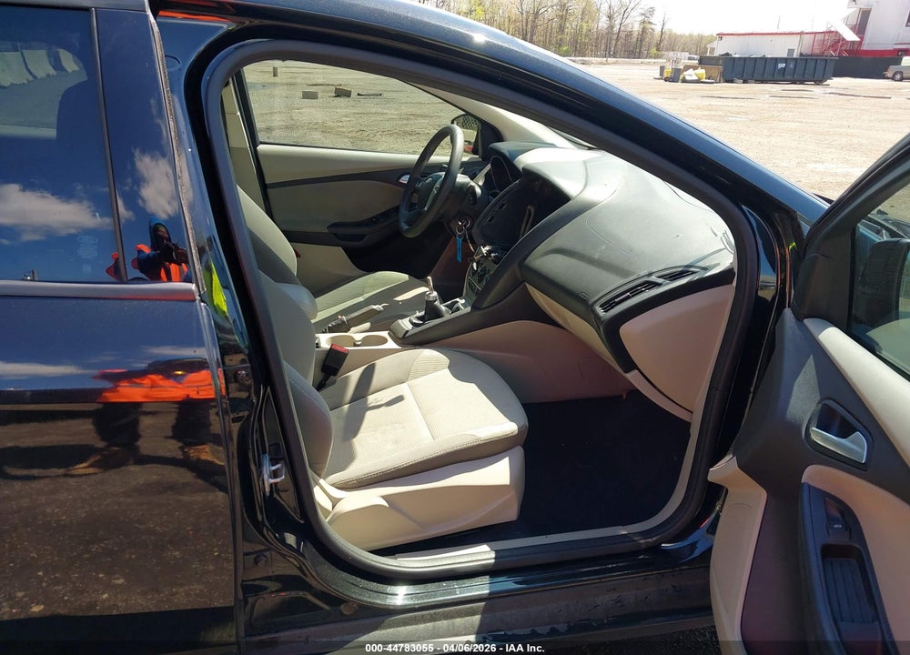 2014 FORD FOCUS SE VIN: 1FADP3F24EL114134