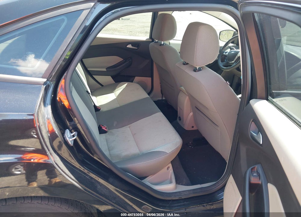 2014 FORD FOCUS SE VIN: 1FADP3F24EL114134