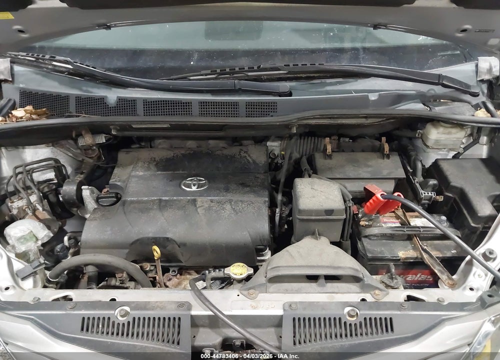 2011 TOYOTA SIENNA XLE V6 VIN: 5TDYK3DC4BS027883
