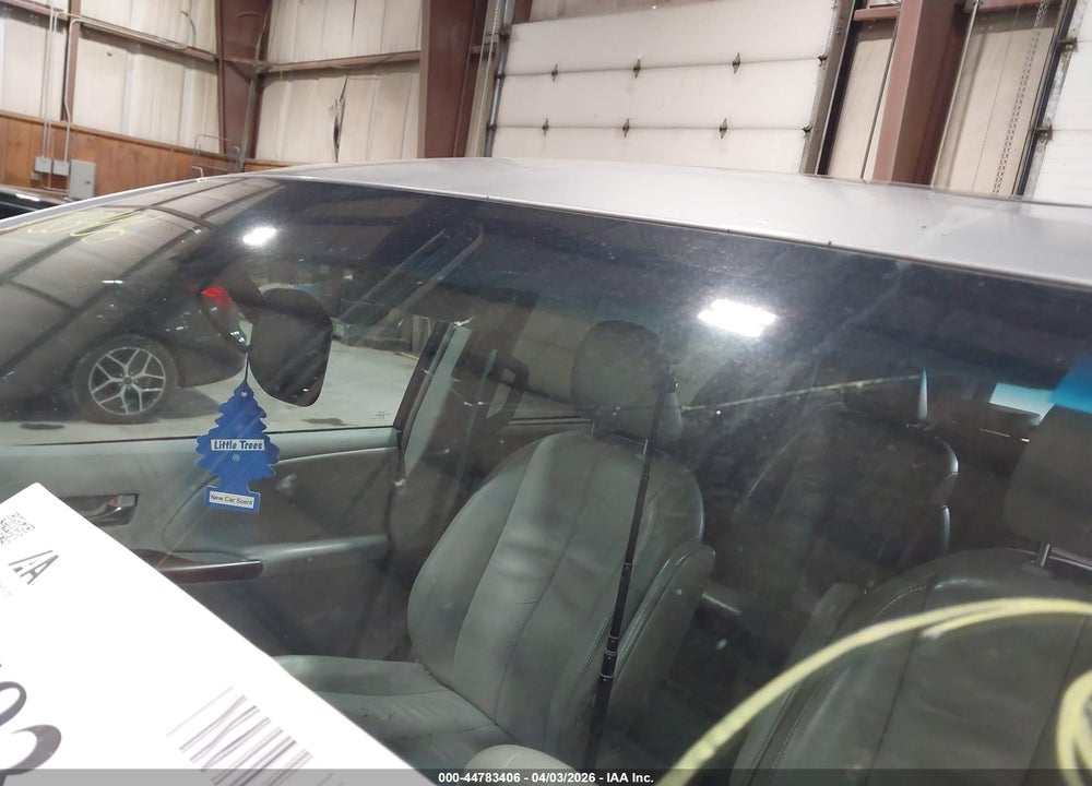 2011 TOYOTA SIENNA XLE V6 VIN: 5TDYK3DC4BS027883