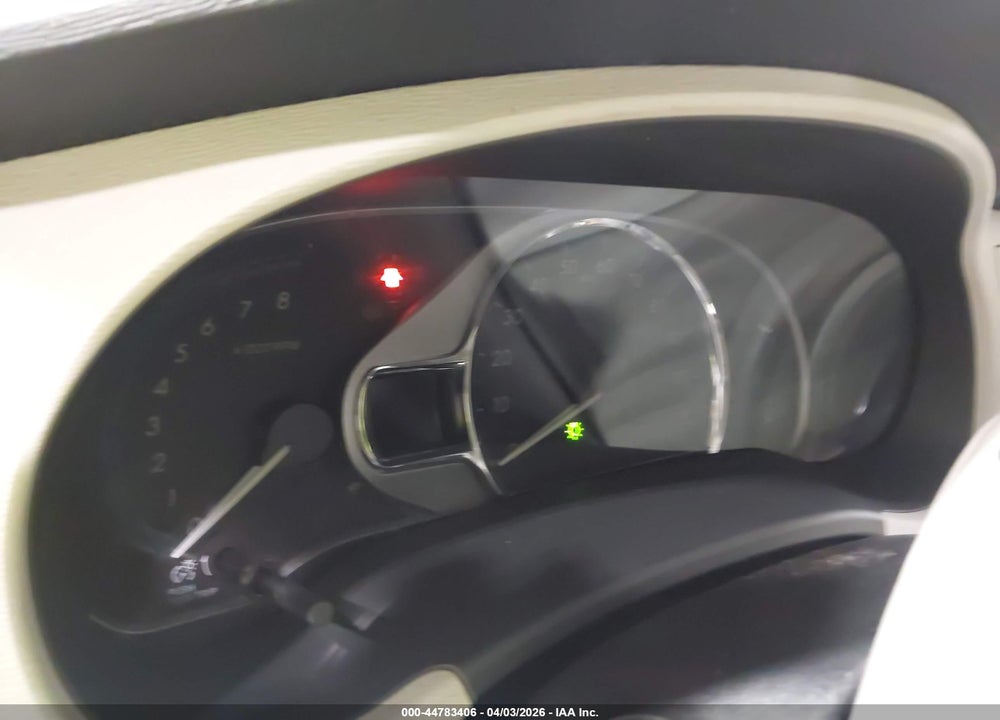 2011 TOYOTA SIENNA XLE V6 VIN: 5TDYK3DC4BS027883