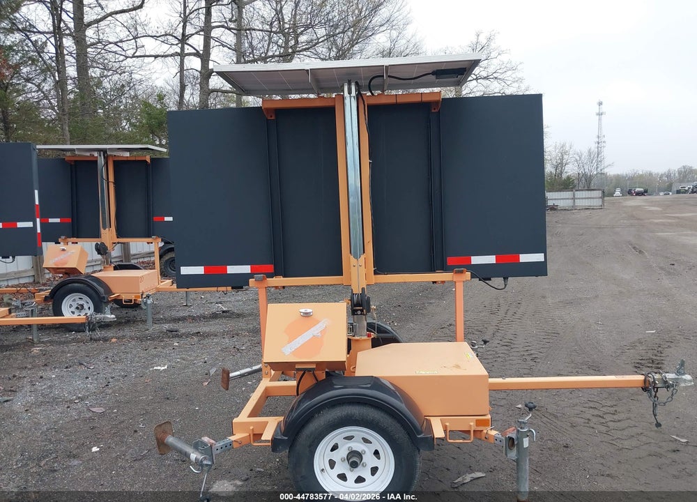 2019 SMC4000-17 M408 VIN: 7L31H8215KG001156