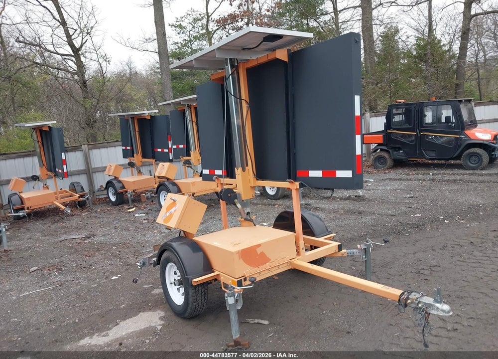 2019 SMC4000-17 M408 VIN: 7L31H8215KG001156