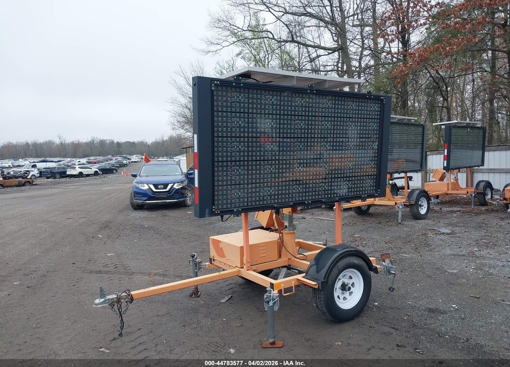 2019 SMC4000-17 M408 VIN: 7L31H8215KG001156