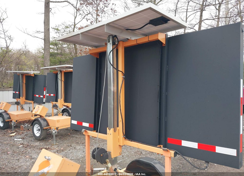 2019 SMC4000-17 M408 VIN: 7L31H8215KG001156