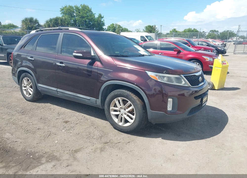 2014 KIA SORENTO LX VIN: 5XYKT4A60EG448508