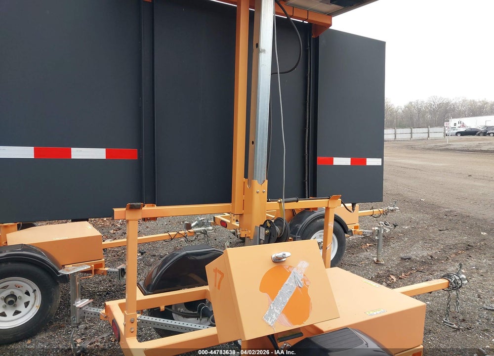 2019 SMC4000-17 M428 VIN: 7L31H8218KG001183