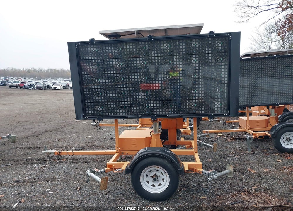 2019 SMC4000-17 M576 VIN: 7L31H8215KG001223