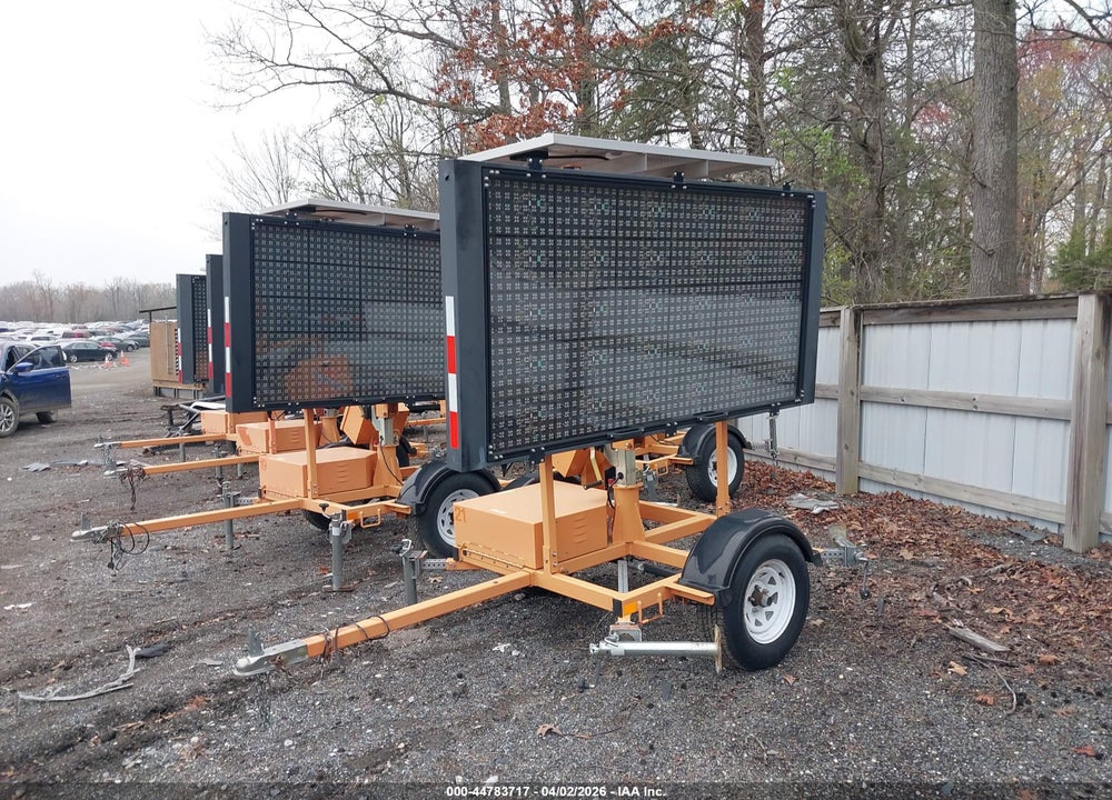 2019 SMC4000-17 M576 VIN: 7L31H8215KG001223
