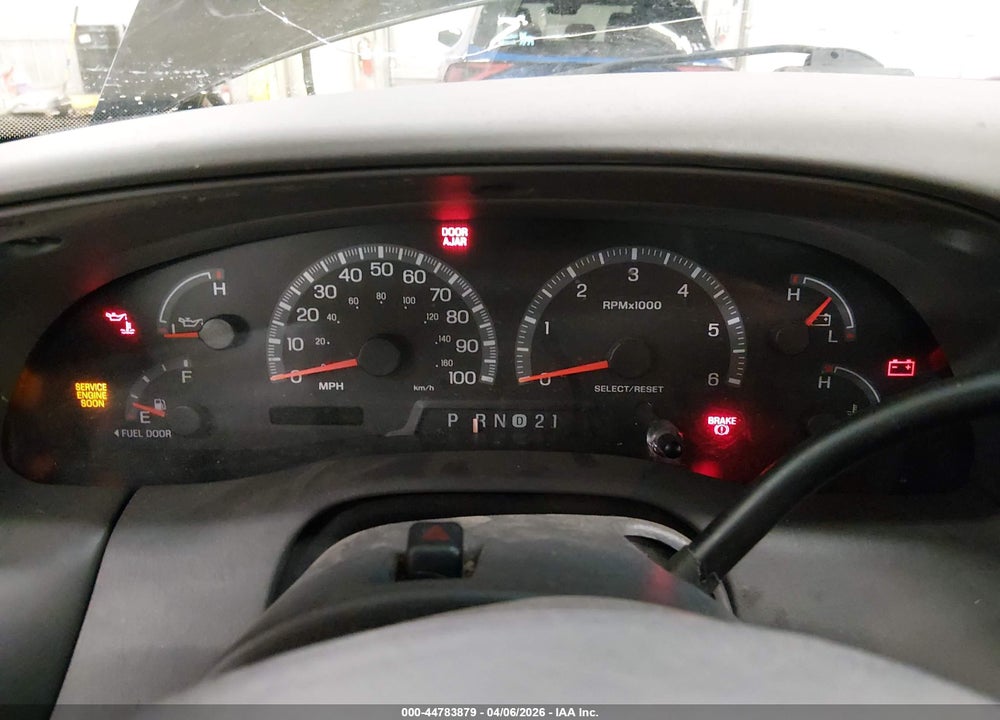 2002 FORD F-150 LARIAT/XLT VIN: 1FTRW08L82KA99212