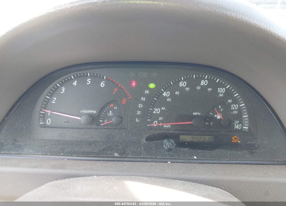 2004 TOYOTA CAMRY LE VIN: 4T1BE32K24U279553