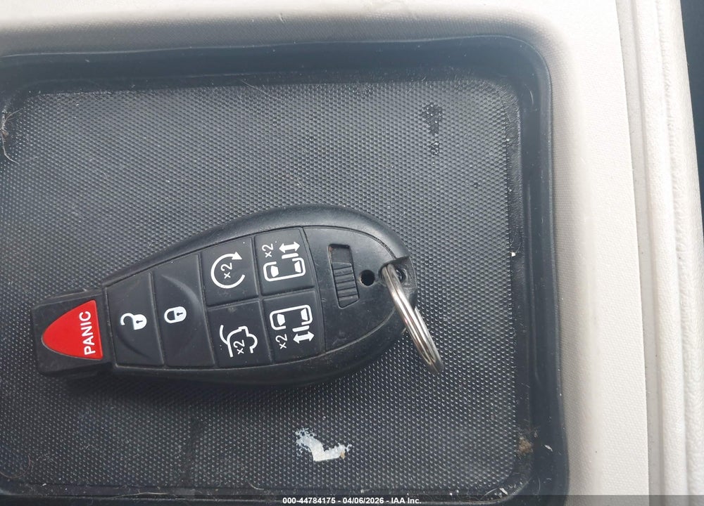 2015 CHRYSLER TOWN & COUNTRY TOURING VIN: 2C4RC1BG4FR646462