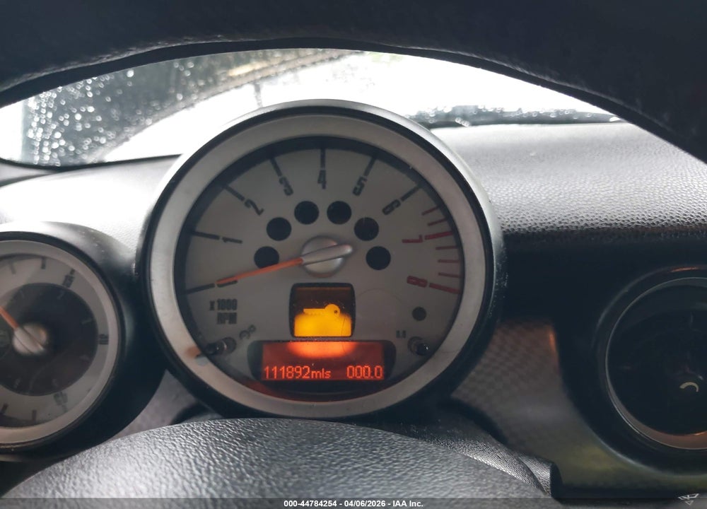 2009 MINI COOPER S VIN: WMWMS335X9TG89240