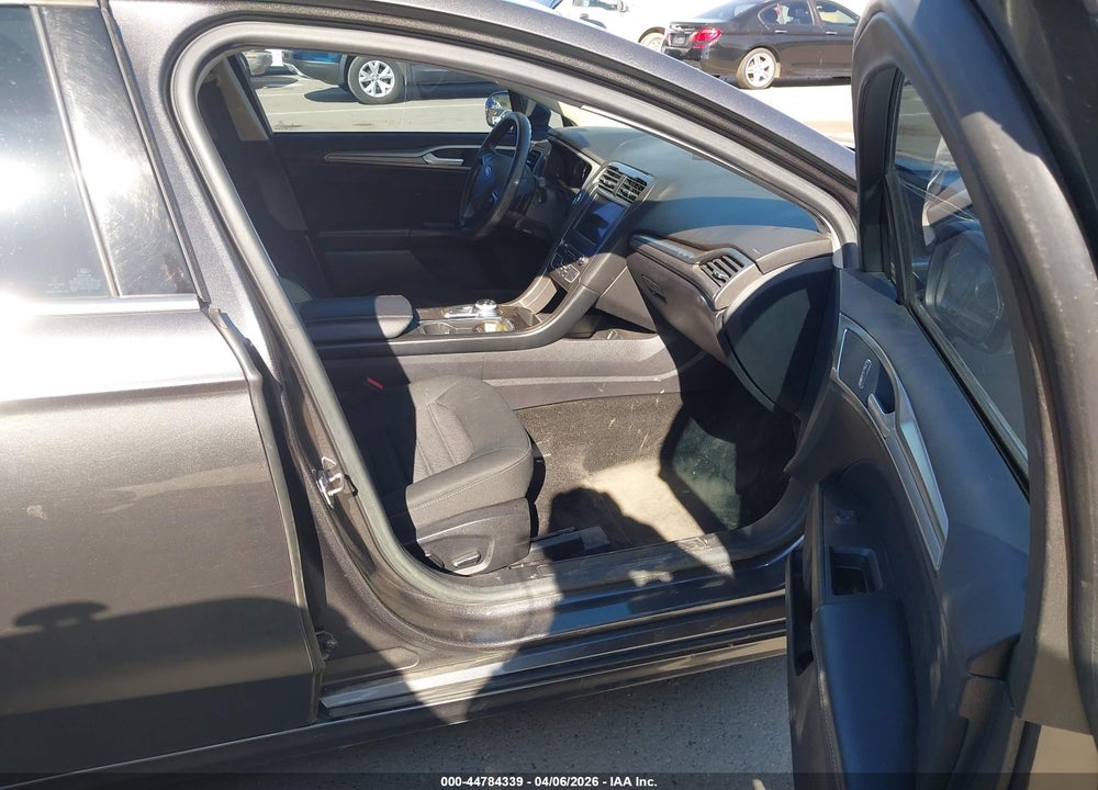 2018 FORD FUSION SE VIN: 3FA6P0HD2JR187746