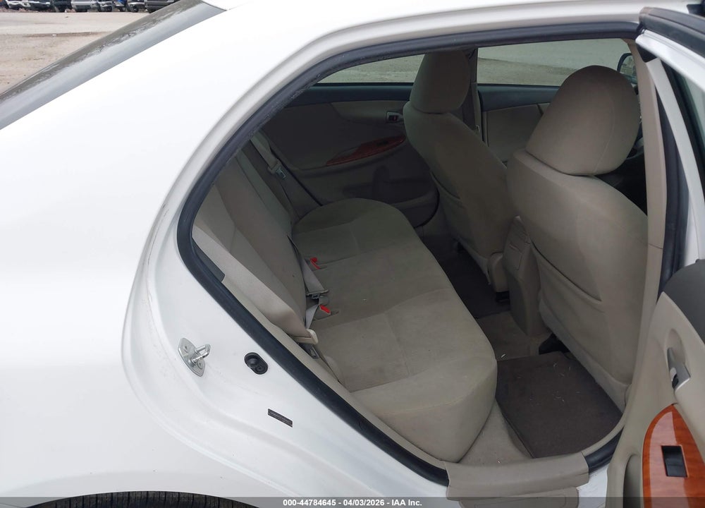 2010 TOYOTA COROLLA XLE VIN: 1NXBU4EEXAZ270674