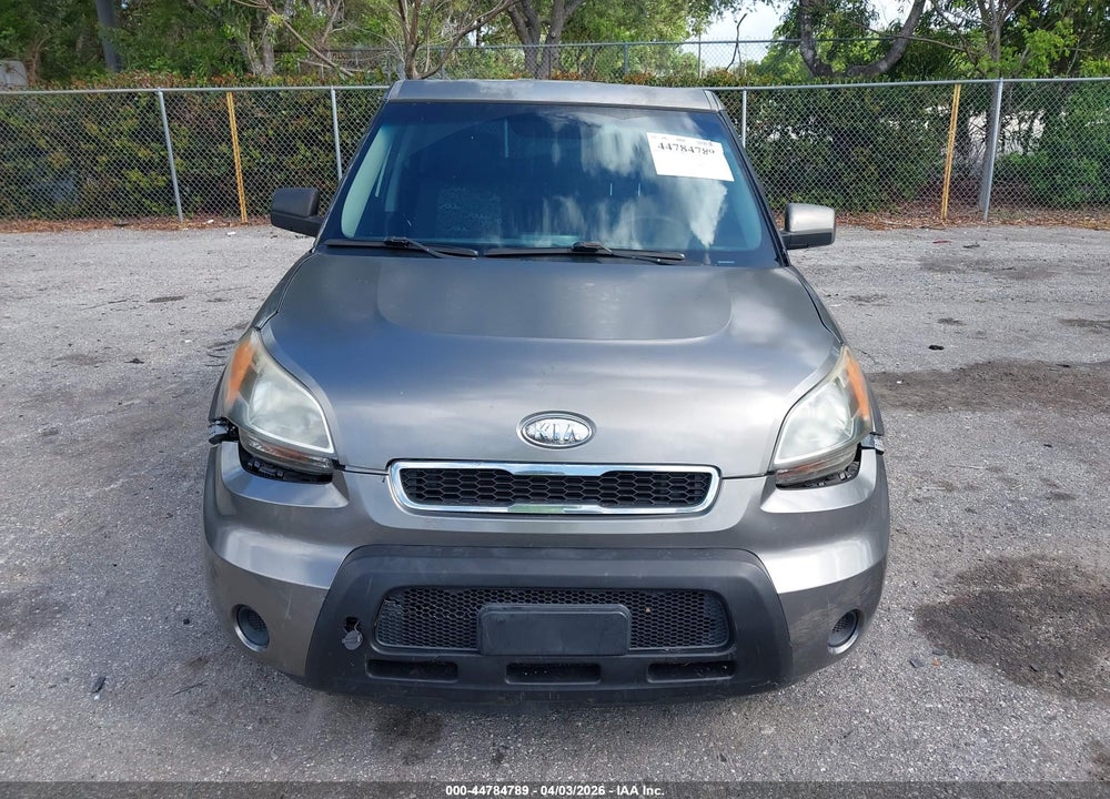 2011 KIA SOUL + VIN: KNDJT2A28B7271311
