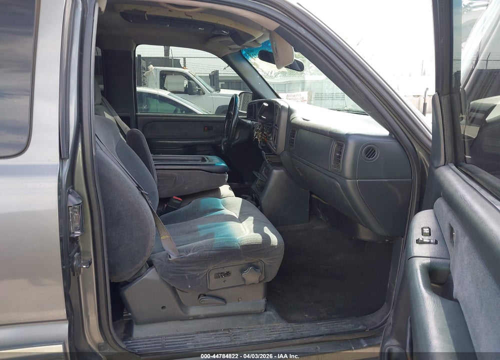 2001 CHEVROLET SILVERADO 1500 LS VIN: 2GCEC19TX11126064