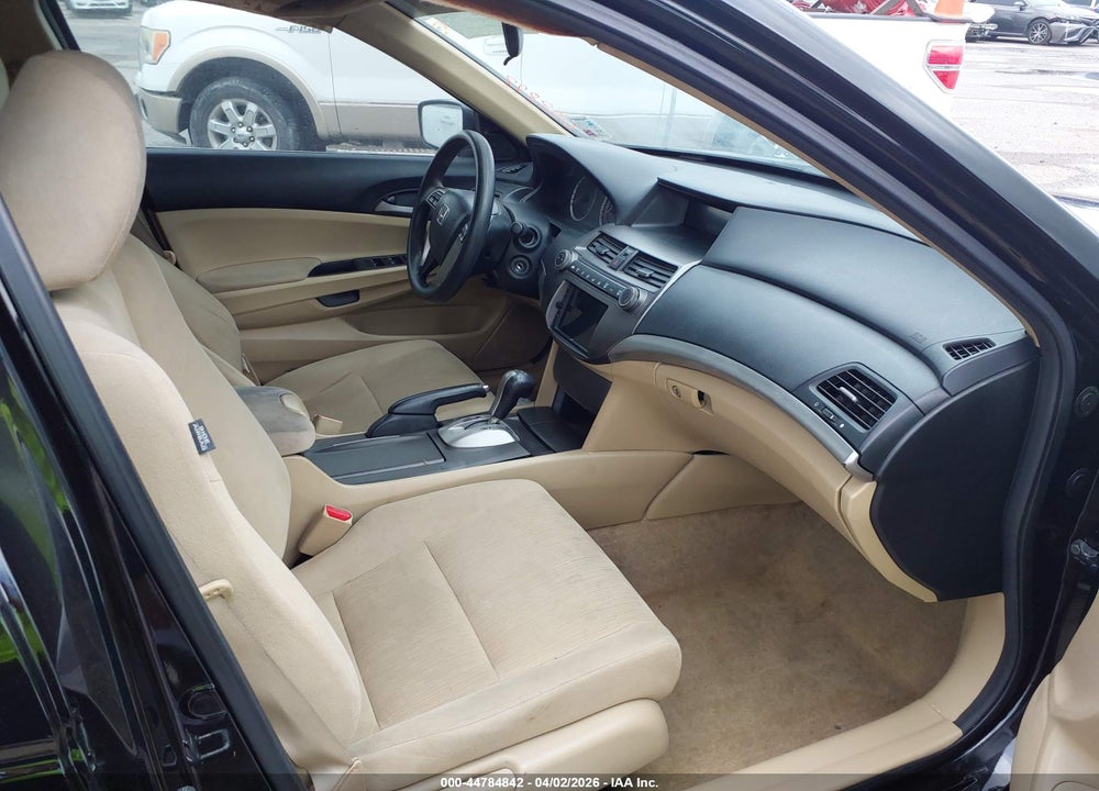 2011 HONDA ACCORD VIN: 1HGCP2F38BA058877
