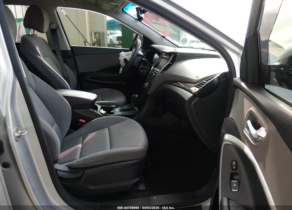 2017 HYUNDAI SANTA FE SE VIN: KM8SM4HF8HU173925
