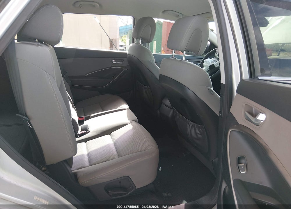 2017 HYUNDAI SANTA FE SE VIN: KM8SM4HF8HU173925