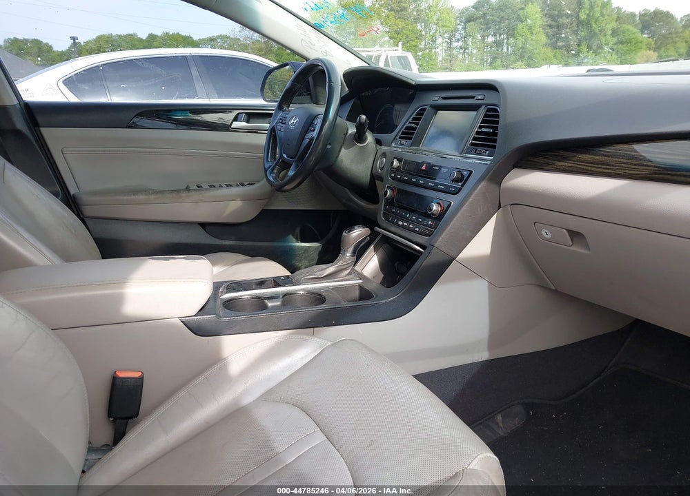 2017 HYUNDAI SONATA HYBRID LIMITED VIN: KMHE34L1XHA048924