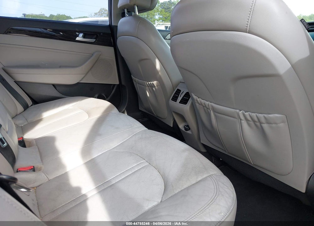 2017 HYUNDAI SONATA HYBRID LIMITED VIN: KMHE34L1XHA048924