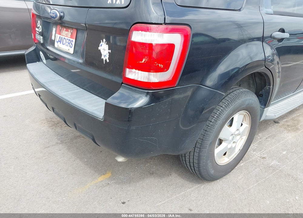 2009 FORD ESCAPE XLT VIN: 1FMCU03739KA09119