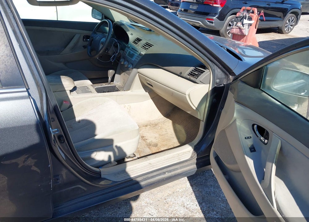 2010 TOYOTA CAMRY LE VIN: 4T1BF3EK1AU005488