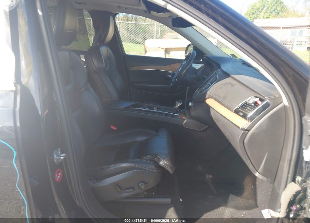 2016 VOLVO XC90 T6 INSCRIPTION VIN: YV4A22PL7G1074544