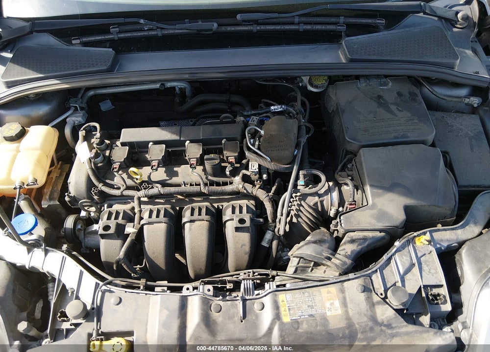 2014 FORD FOCUS SE VIN: 1FADP3F24EL438927