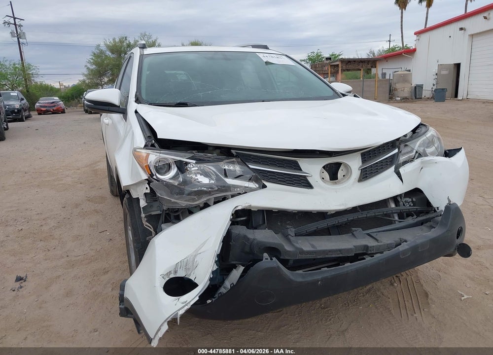 2014 TOYOTA RAV4 XLE VIN: JTMWFREV6EJ021681