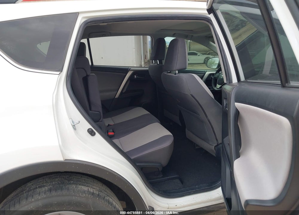 2014 TOYOTA RAV4 XLE VIN: JTMWFREV6EJ021681