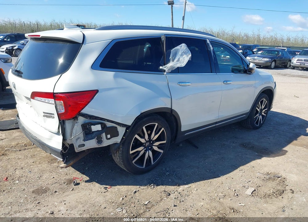 2019 HONDA PILOT TOURING VIN: 5FNYF6H97KB081364