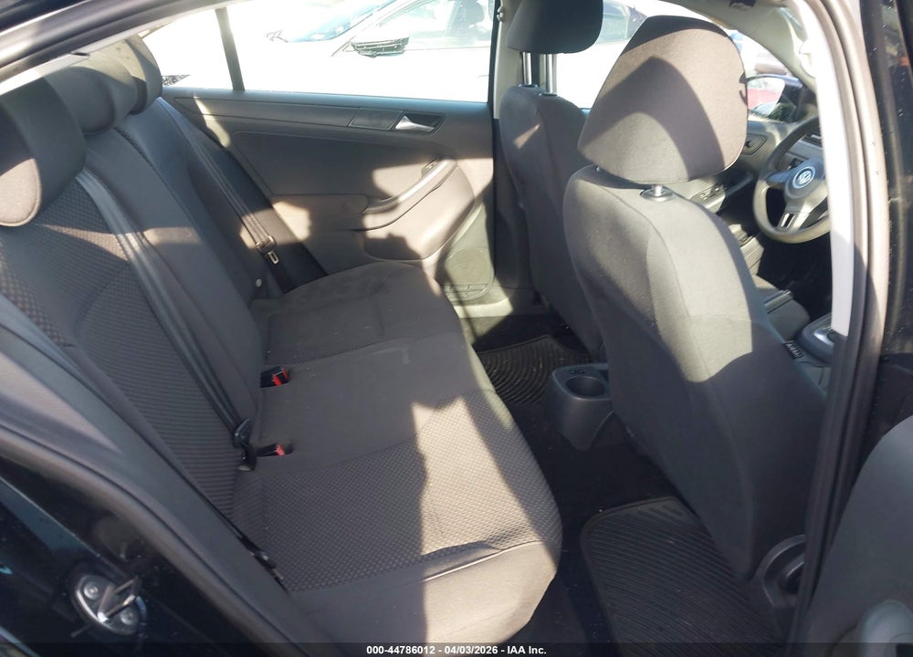 2012 VOLKSWAGEN JETTA 2.0L S VIN: 3VW2K7AJXCM354920