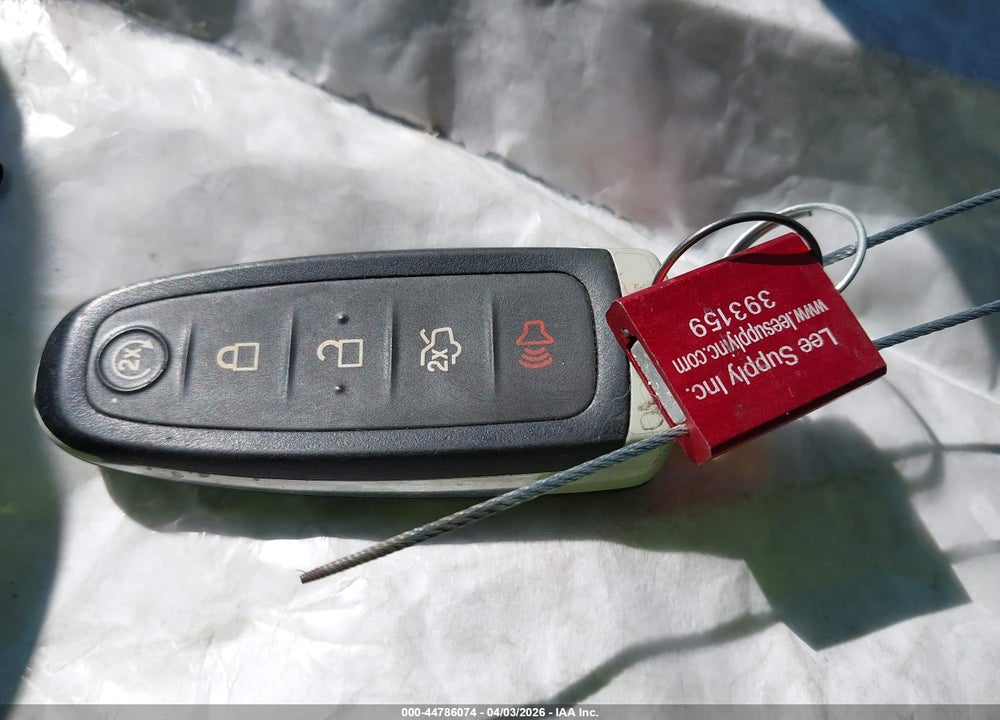 2014 FORD FOCUS TITANIUM VIN: 1FADP3N20EL200140