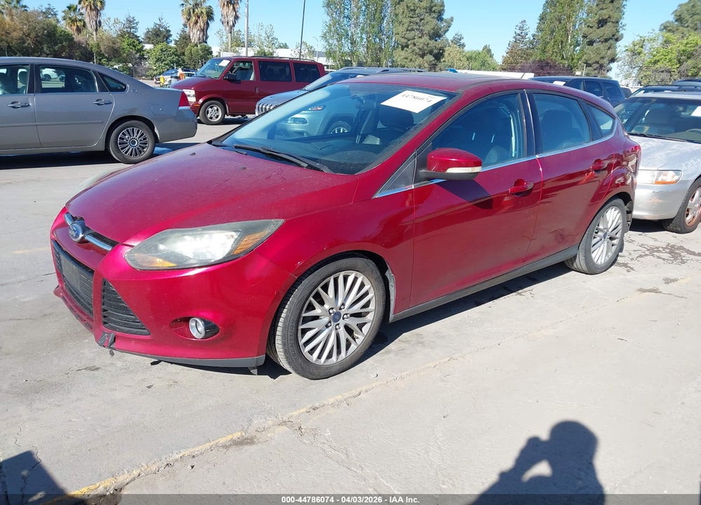2014 FORD FOCUS TITANIUM VIN: 1FADP3N20EL200140