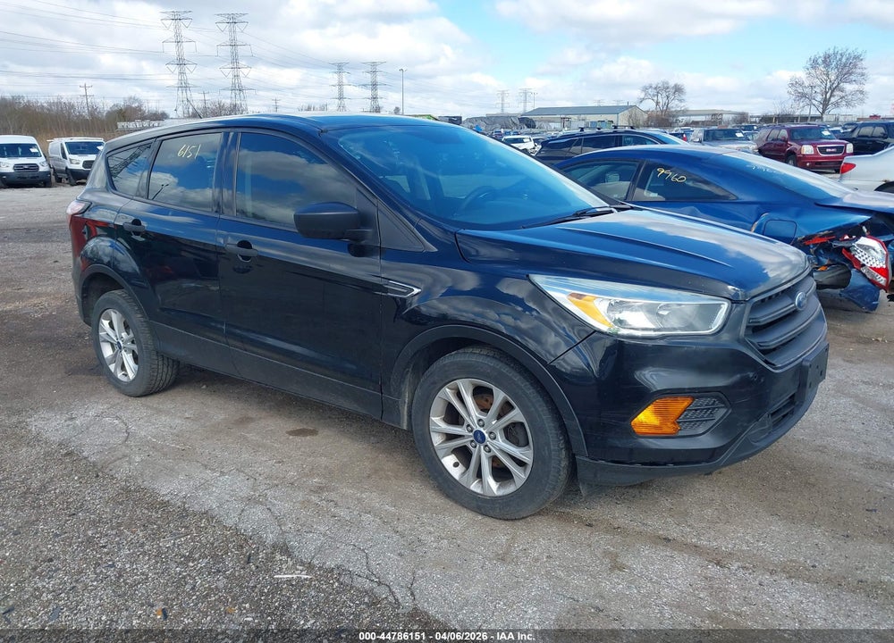 2017 FORD ESCAPE S VIN: 1FMCU0F73HUF03172
