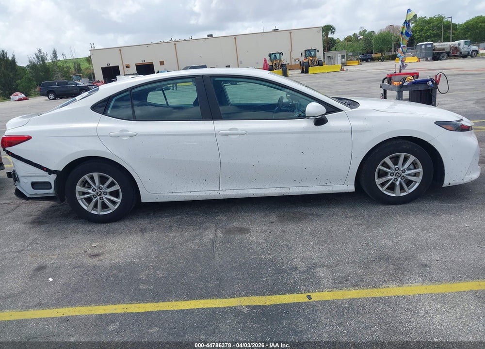2025 TOYOTA CAMRY LE VIN: 4T1DAACK5SU049882