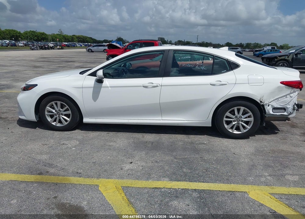 2025 TOYOTA CAMRY LE VIN: 4T1DAACK5SU049882