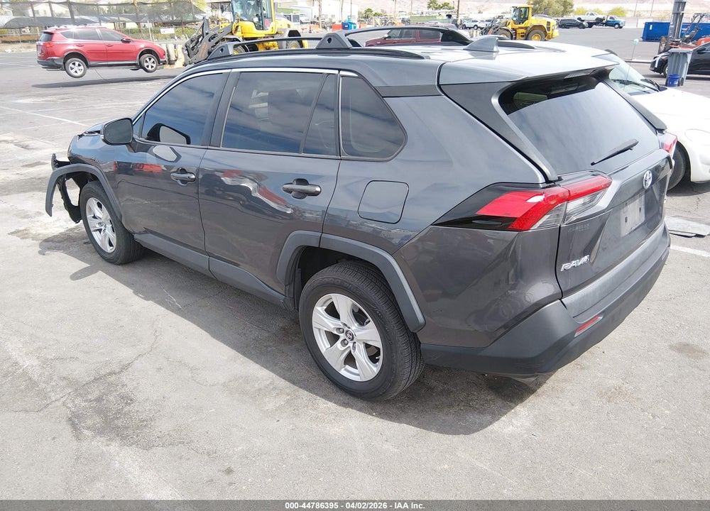 2019 TOYOTA RAV4 XLE VIN: 2T3W1RFV3KW030400