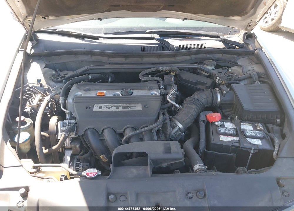 2009 HONDA ACCORD 2.4 EX-L VIN: 1HGCP268X9A110824