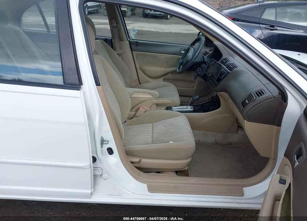 2005 HONDA CIVIC LX VIN: 2HGES165X5H520610